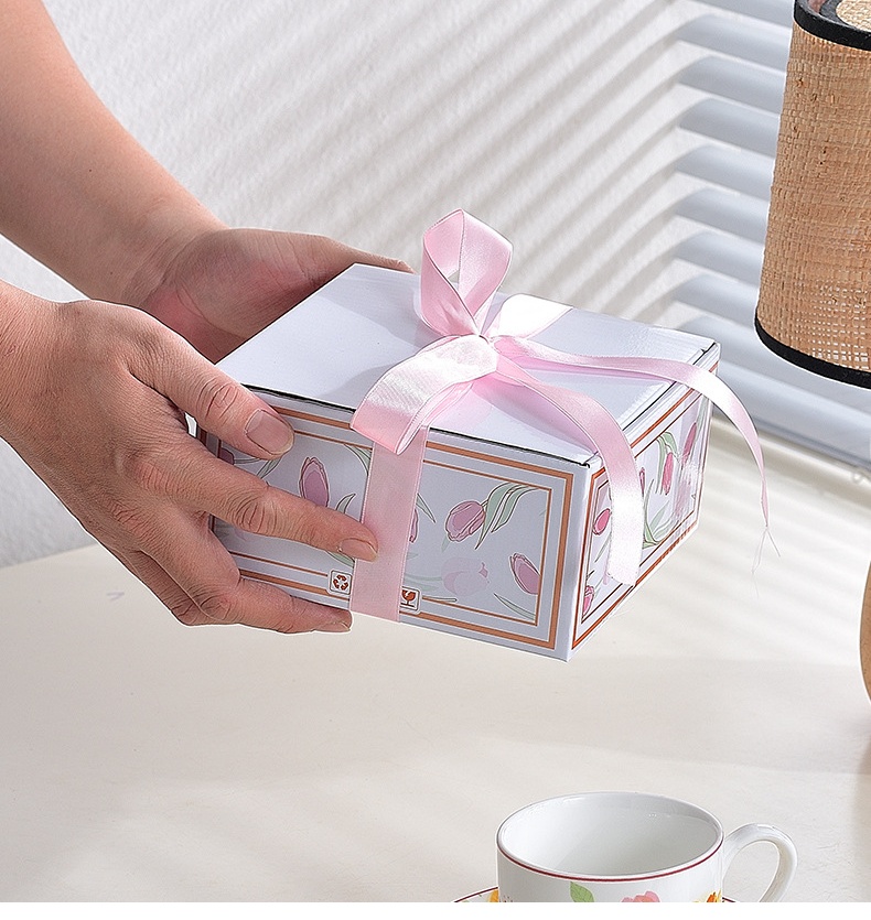 Porcelain Coffee Cup with Saucer Modern Cup Gift Set