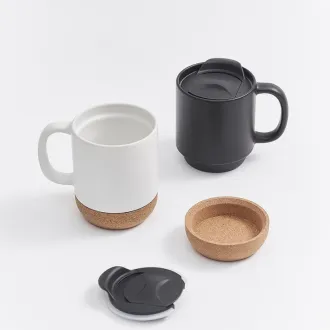 cork bottom ceramic mug with silicone lid